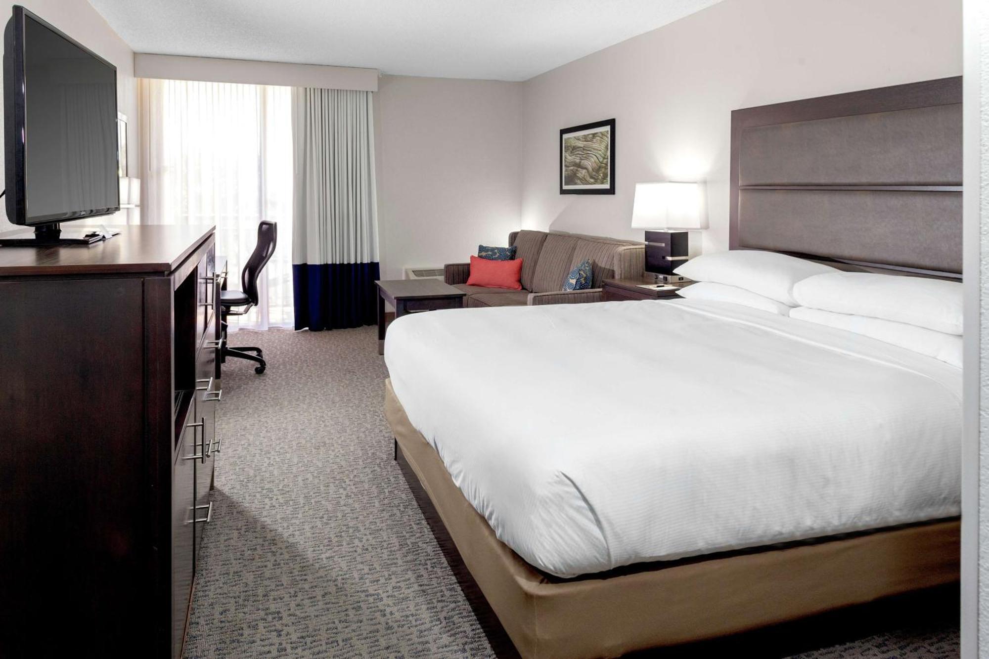 Doubletree By Hilton פאלם ביץ' גרדנס מראה חיצוני תמונה