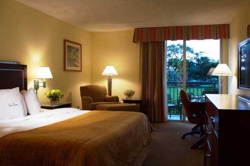 Doubletree By Hilton פאלם ביץ' גרדנס חדר תמונה